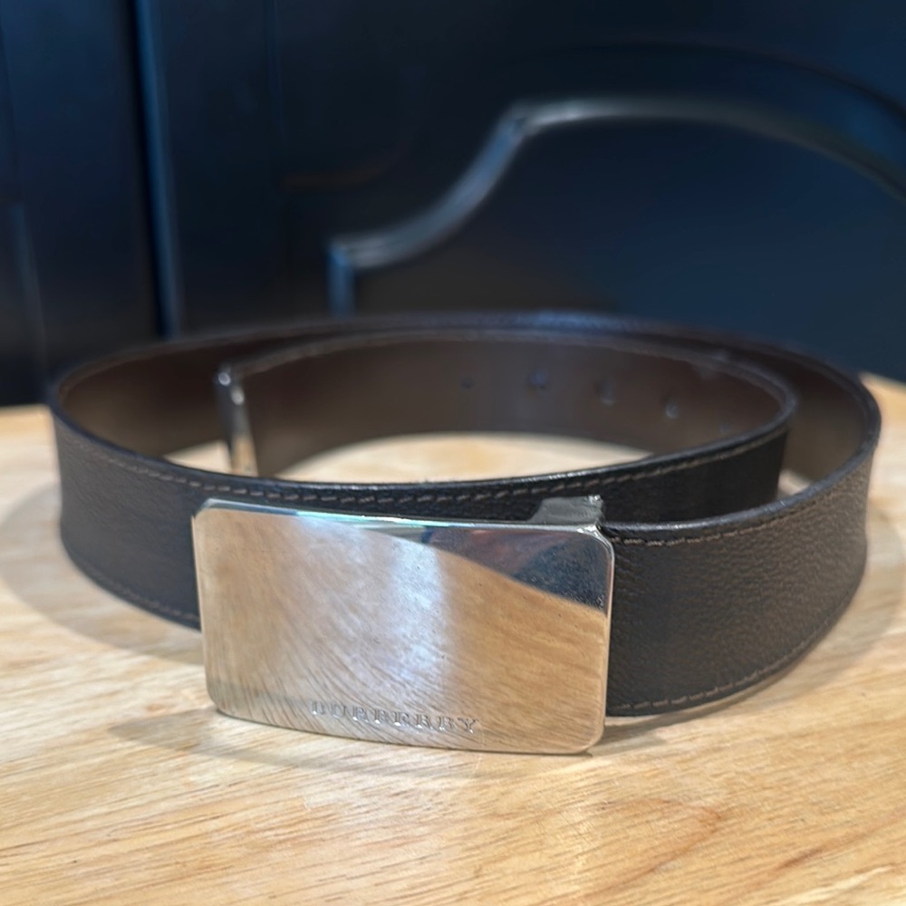 Burberry Men’s Dark Brown Leather Belt